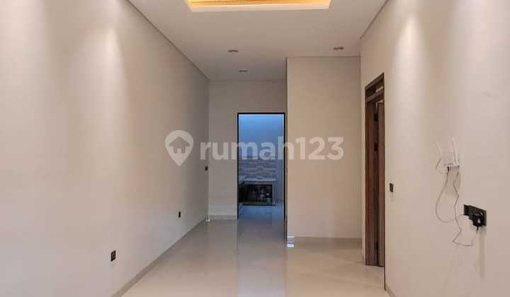 Fully Renovated House in Taman Holis Indah 1 2