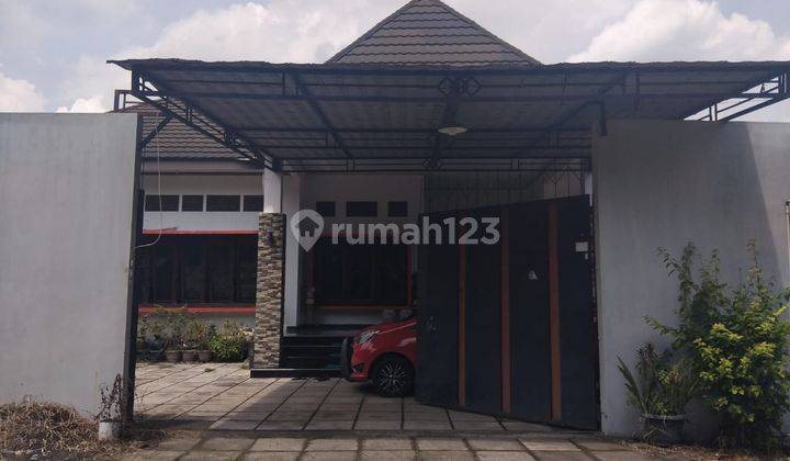 Dijual Rumah Mewah 1 Lantai Konsep Eclectic Di Daerah Woltermonginsidi Semarang 1
