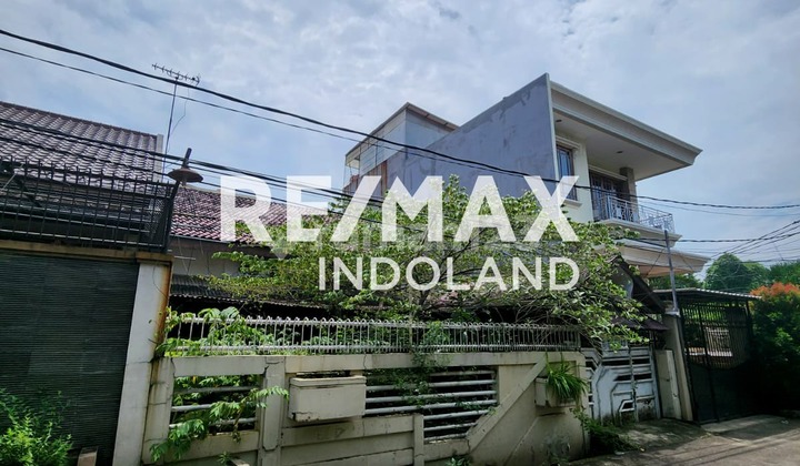 Jual Bangunan Tua Hitung Tanah di Taman Ratu Indah, Jakarta Barat Jual Bangunan Tua Hitung Tanah di Taman Ratu Indah, Jakarta Barat