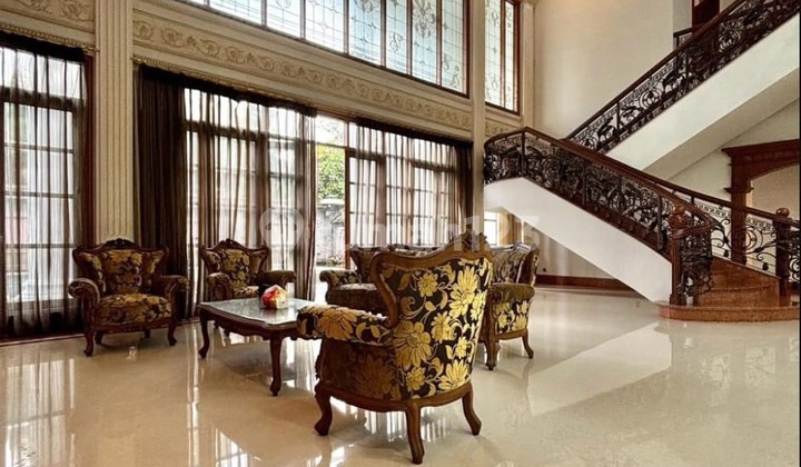 Rumah Mewah Semi Furnished Pondok Indah, Jakarta Selatan