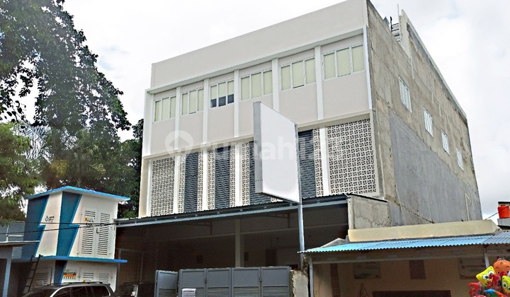 Jual Super Murah, Siap Pakai Gedung Kantor 4 Lantai + Tanah di Meruya Utara, Jakarta Barat