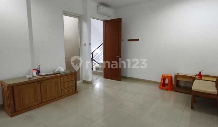 Disewa Rumah Bagus 3 Lantai Di Grand Puri Grisenda Kapuk Muara Jakarta Utara