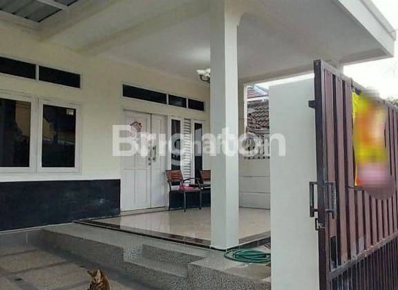 DISEWA RUMAH CANTIK DI DAERAH REGENCY 1