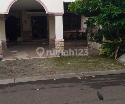 Rumah Sewa Bagus Furnished Dan Siap Huni 2