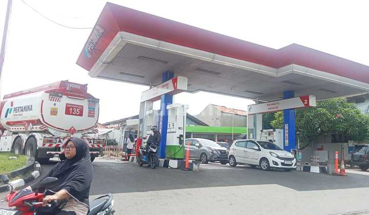 For Sale Fast! Active Gas Station in Strategic Location at Pondok Aren, South Tangerang.