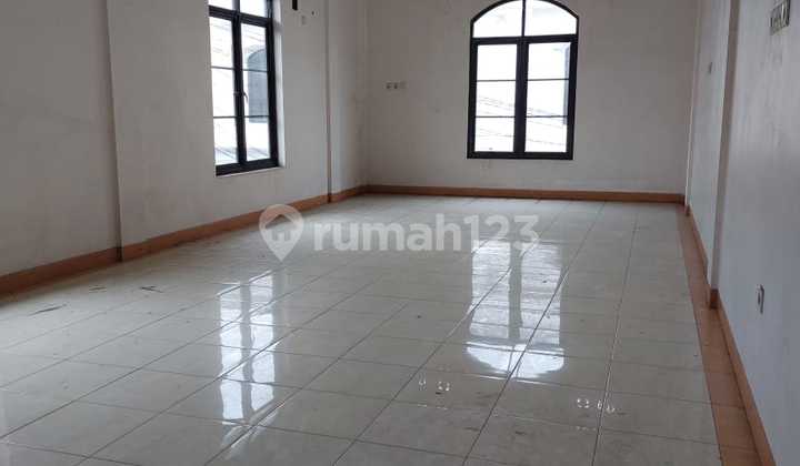 Disewakan Ruko 2 Lantai Di Jl. Raya Condet – Lokasi Strategis, Siap Usaha 2