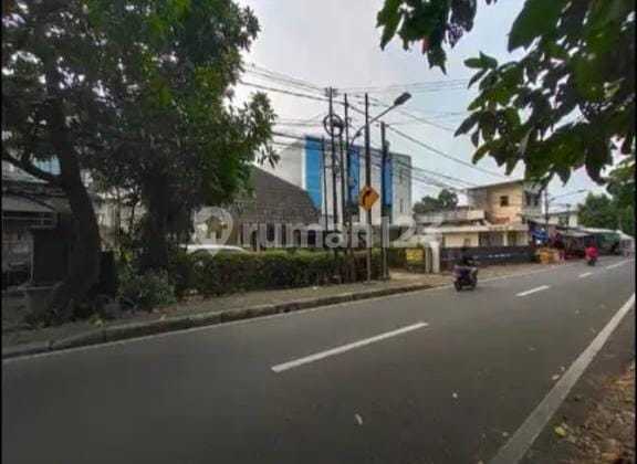 Rumah Pejaten Raya Strategis