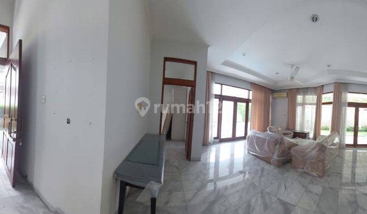 Spacious & Elegant House for Rent in TB Simatupang 2