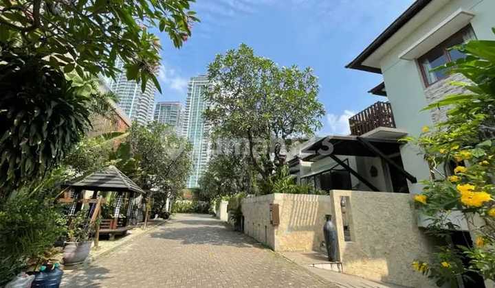 Dijual Rumah Mewah Town House Kemang Jakarta Selatan