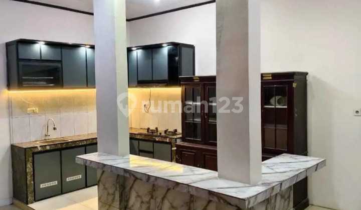 For Sale Cheap Luxury 2-Story House in North Meruya, Kembangan, West Jakarta 2