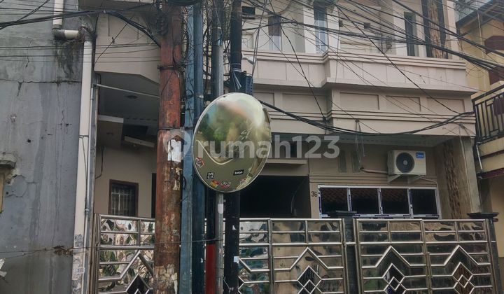 Dijual Kos Exclusive 3 Lt 15 Kamar Roi 10 % Pramuka Jakarta Timur Dijual Kos Exclusive 3 Lt 15 Kamar Roi 10 % Pramuka Jakarta Timur