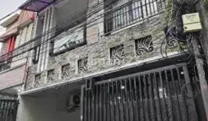 Dijual Rumah Mewah Murah 3 Lt Kembangan Jakarta Barat