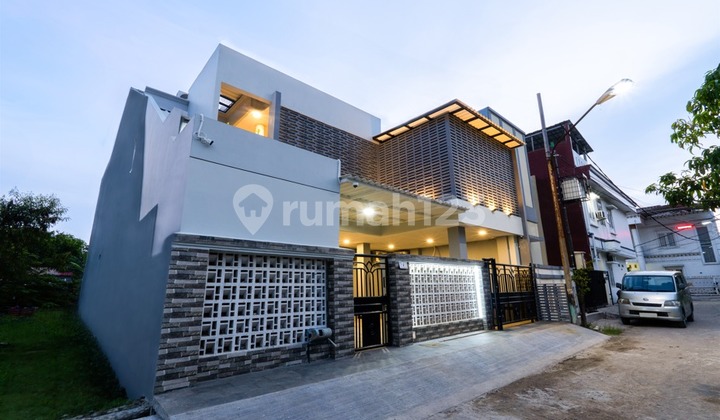 Dijual Kos Exclusive 2Lt 24 Kamar Roi 9.5% Batu Ceper Tangerang