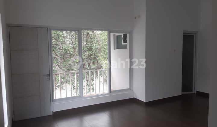 Dijual Rumah Mewah Murah 2 Lt Cluster Petukangan Jakarta Selatan 2