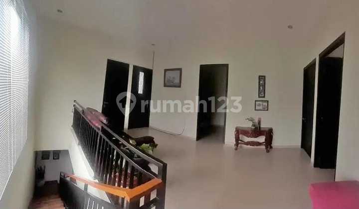 For Sale Luxury 2-Story House in Petukangan, South Jakarta 2