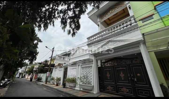 Dijual Rumah Mewah 2Lt Private Pool Duren Sawit Jakarta Timur 2
