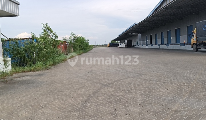 Disewakan Gudang Luas 2.700 Karawang Barat 7Km Exit Tol Karawang Barat