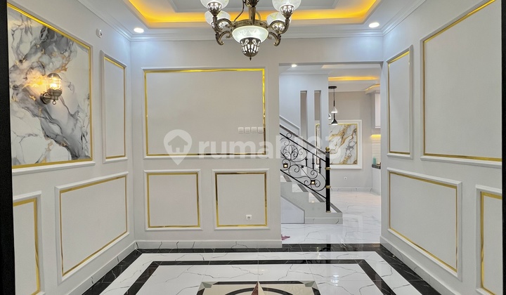 Rumah Mewah + Rooftop Siap Huni Di Tanah Baru Beji - Depok 2