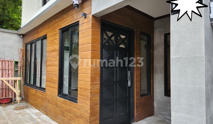 American Colonial Design House For Sale In Pondok Bambu