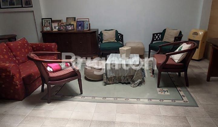 Rumah Strategis dekat BINUSKemanggisan - Jakarta Barat.