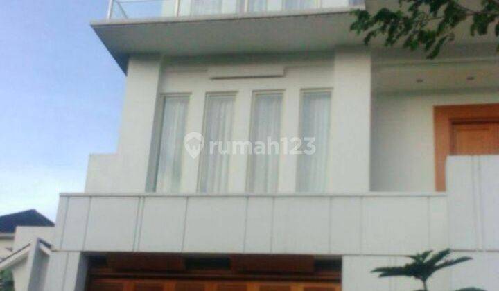 DIJUAL RUMAH FULL FURNISHED DOHENY DRIVE 1