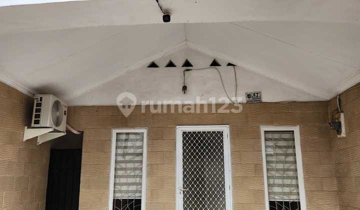 Dijual Rumah Second Terawat di Pancoran Mas Depok 2