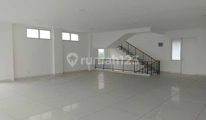 Affordable for Sale: Rukan Mega Boulevard, Strategic Location in Harapan Indah Bekasi 2