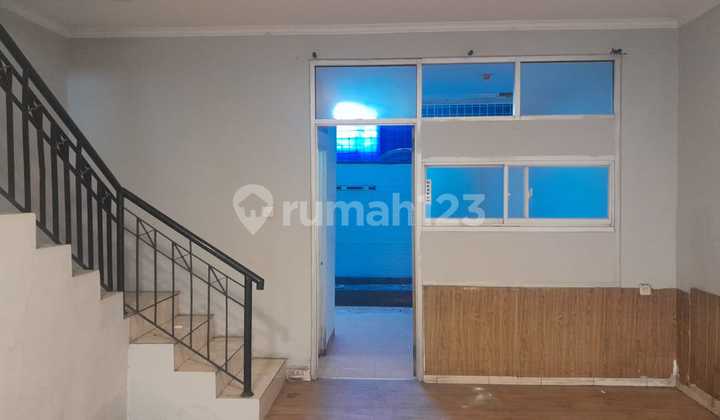 Shop House for Rent Ready to Use on Pejuang Main Road, Bekasi - Suitable for Various Businesses! at the Gate of Pejuang Estate Housing, Jl. Raya Pejuang, Pejuang, Medan Satria, Bekasi City, West Java, Indonesia, 17131, Bekasi