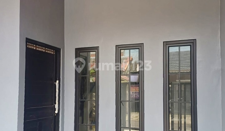 Gak Pake Renovasi! Dijual Rumah Mulus Siap Huni di Alamanda Harapan Indah, Tinggal Bawa Koper 2