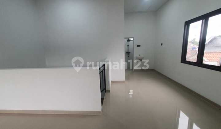 Beautiful Villa for Sale, Ready to Live In, Permai, Bekasj 2