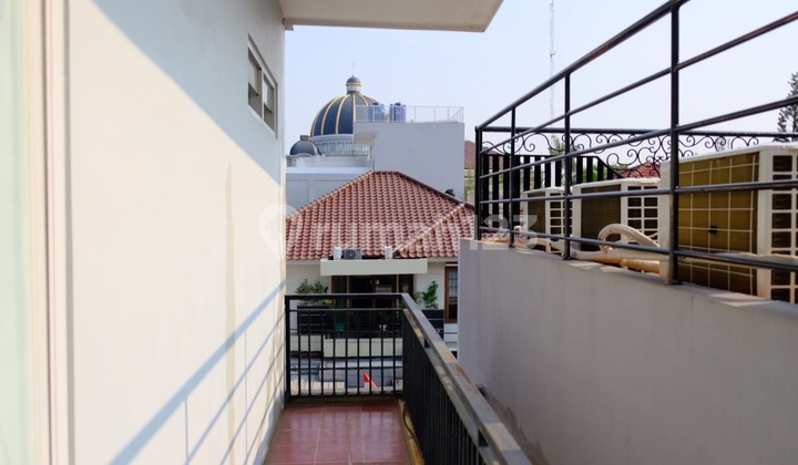 Rumah Dijual Strategis Janur Elok, Kelapa Gading – Siap Huni! 2