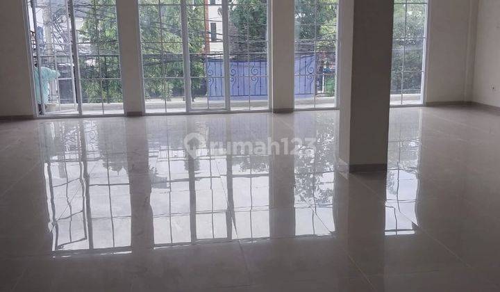 Disewakan Ruko Brand Cempaka Putih 1