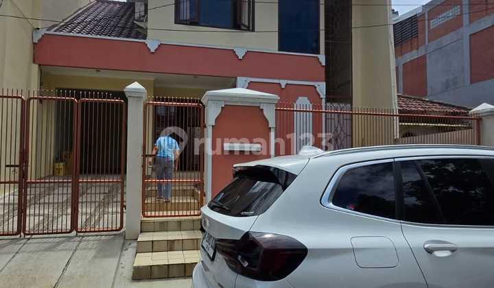 MURAH !! DIJUAL RUMAH KELAPA CENGKIR 2 LANTAI SIAP HUNI RAPIH 