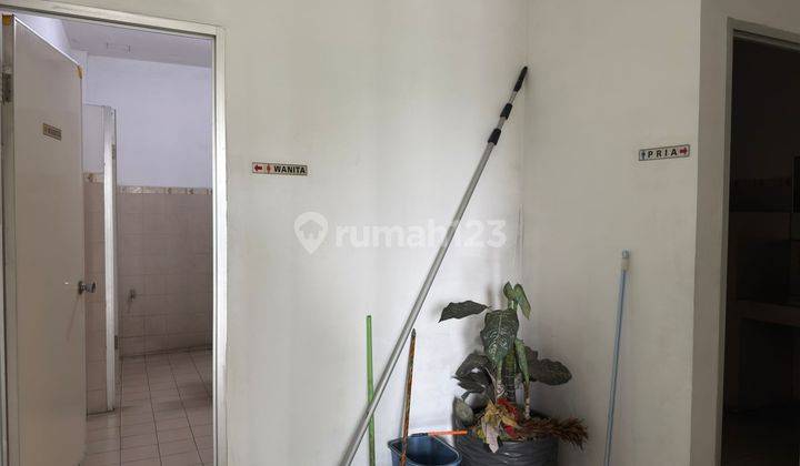 Ruang Usaha ex showroo, 5710 m2 HGB Gading Serpong, Tangerang 