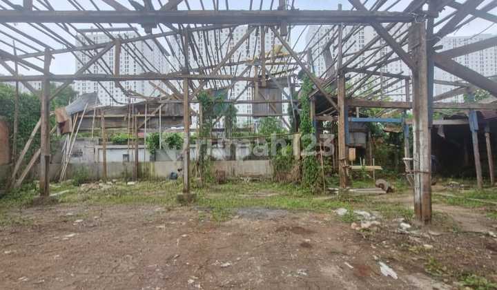 Cheap!!! Warehouse for sale in East Jakarta