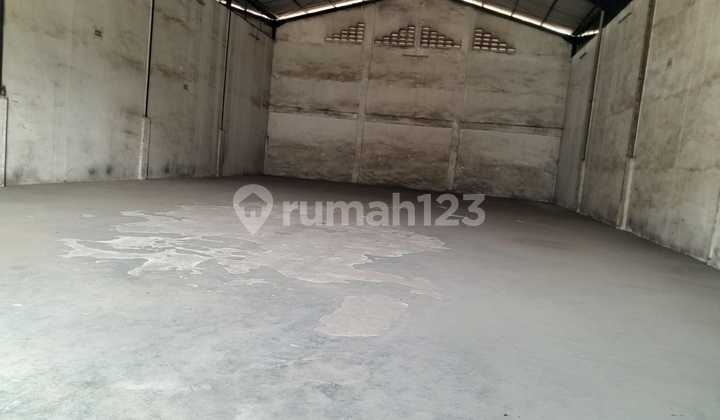 For Rent 2 Units of Adjoined Warehouse in Dadap Marunda