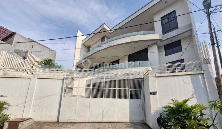 Dijual Rumah Di Jatinegara 1