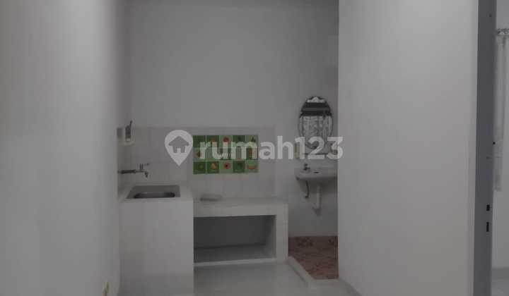 Cheap !! For Rent House in Cipinang Muara, 2-Car Street, Empty