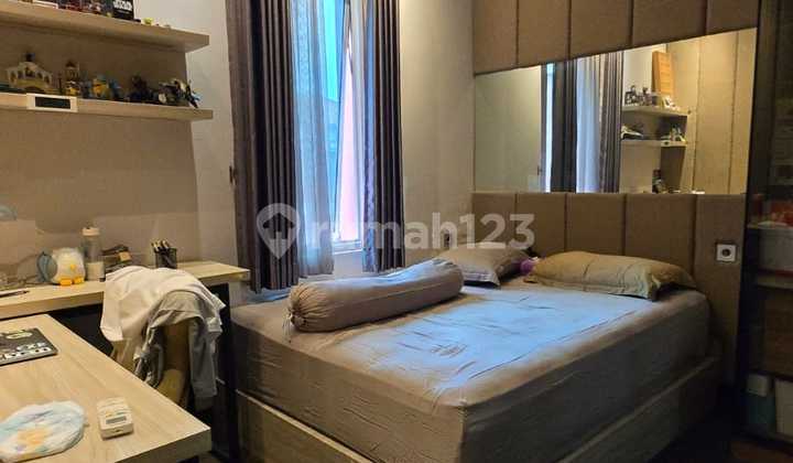 DIJUAL RUMAH KELAPA GADING 2 LANTAI BAGUS DAN RAPIH SIAP HUNI