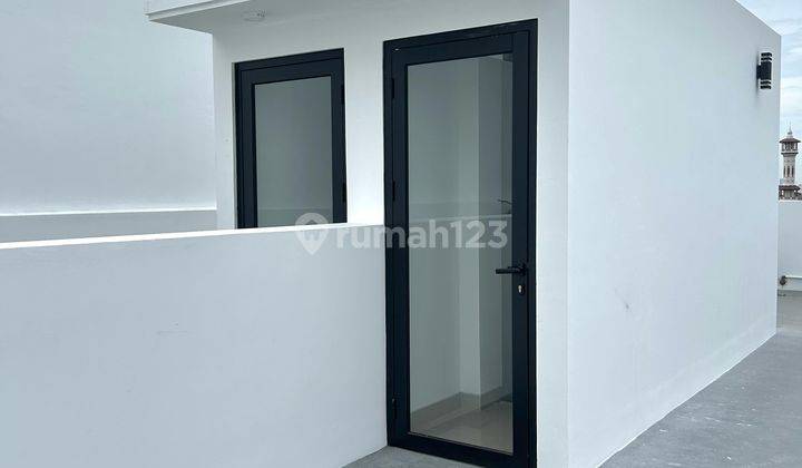 DIJUAL RUKO KOMERSIL BANGUNAN BARU RAPIH GOOD DEAL !! 4 LANTAI 2