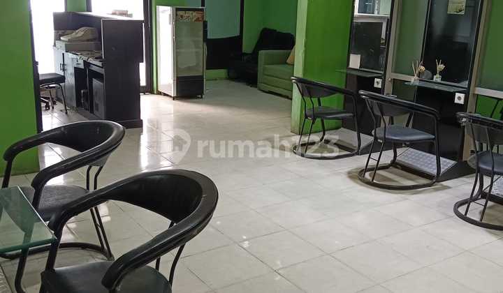 Dijual Rumah Beserta Usaha Salon Dan Kost Di Pondok Bambu 2
