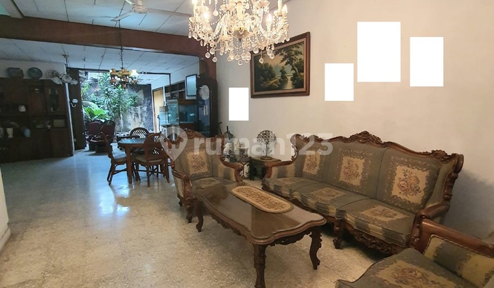 MURAH !! Dijual Rumah Kayu Putih standart layak huni 2 lantai 