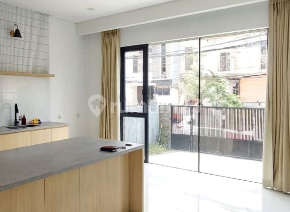 Murah Rumah 2 Lantai Siap Huni di Kelapa Gading