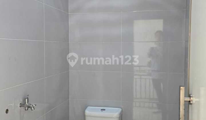 CHEAP !! NEW MINIMALIST 2-STORY HOUSE FOR SALE IN GADING GRIYA CHEAP !! NEW MINIMALIST 2-STORY HOUSE FOR SALE IN GADING GRIYA