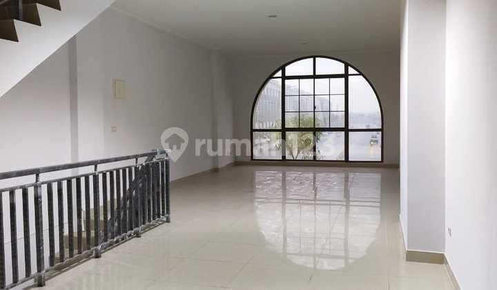 MURAH !! DISEWAKAN RUKO KOMERSIL SEDAYU CITY 4 LANTAI BAGUS