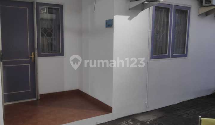 Cheap !! For Rent House in Cipinang Muara, 2-Car Street, Empty