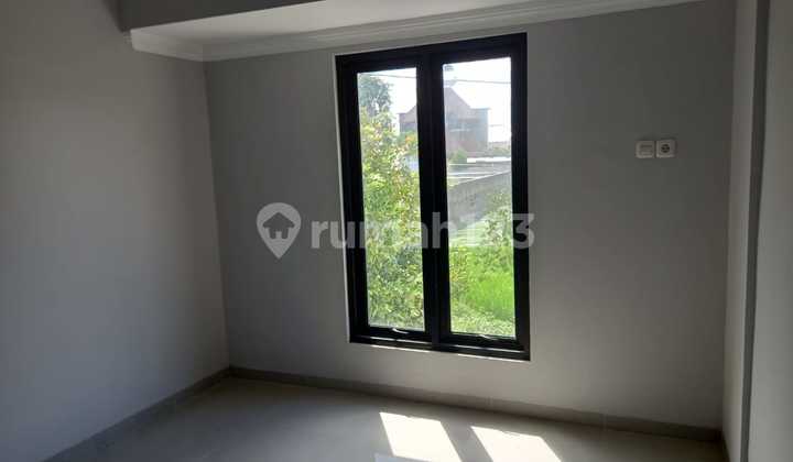 Rumah Mewah Modern Minimalis Siap Huni di Banyuanyar Solo, ( Property Murah Istimewa )