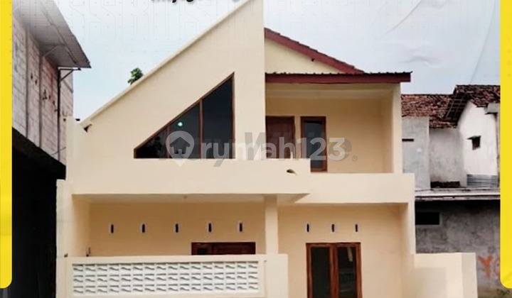 Rumah Baru 2 Lantai Desain Modern Unik di Sidorejo, Mojogedang, Karanganyar Rumah Baru 2 Lantai Desain Modern Unik di Sidorejo, Mojogedang, Karanganyar