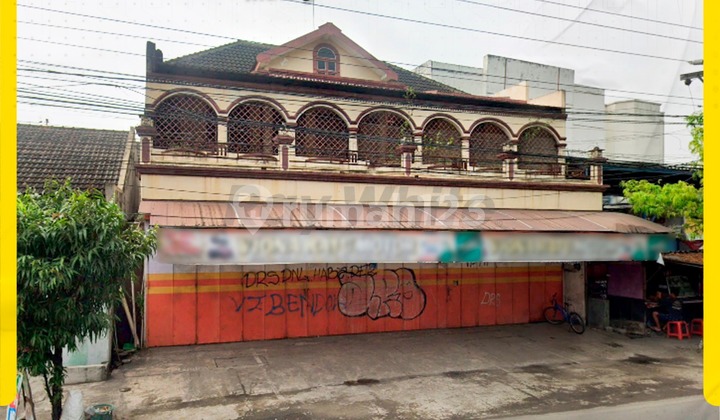 For Rent: Extra Wide Frontage Shop Potential in Madegondo Grogol For Rent: Extra Wide Frontage Shop Potential in Madegondo Grogol