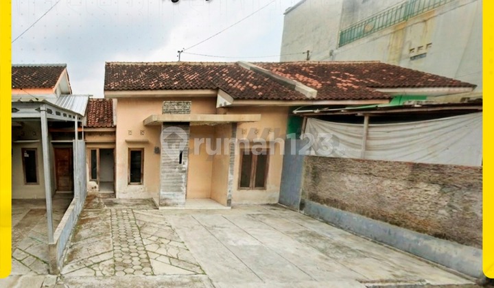 Dijual Rumah Nyaman dengan Halaman Depan Ekstra Lega di Perum Amarta Indah Kartasura Rp.425,000,000